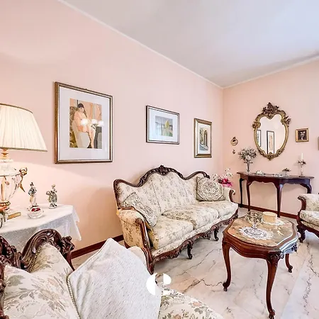 Borgo Antico Apartment *